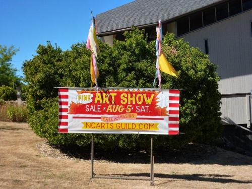 Show sign